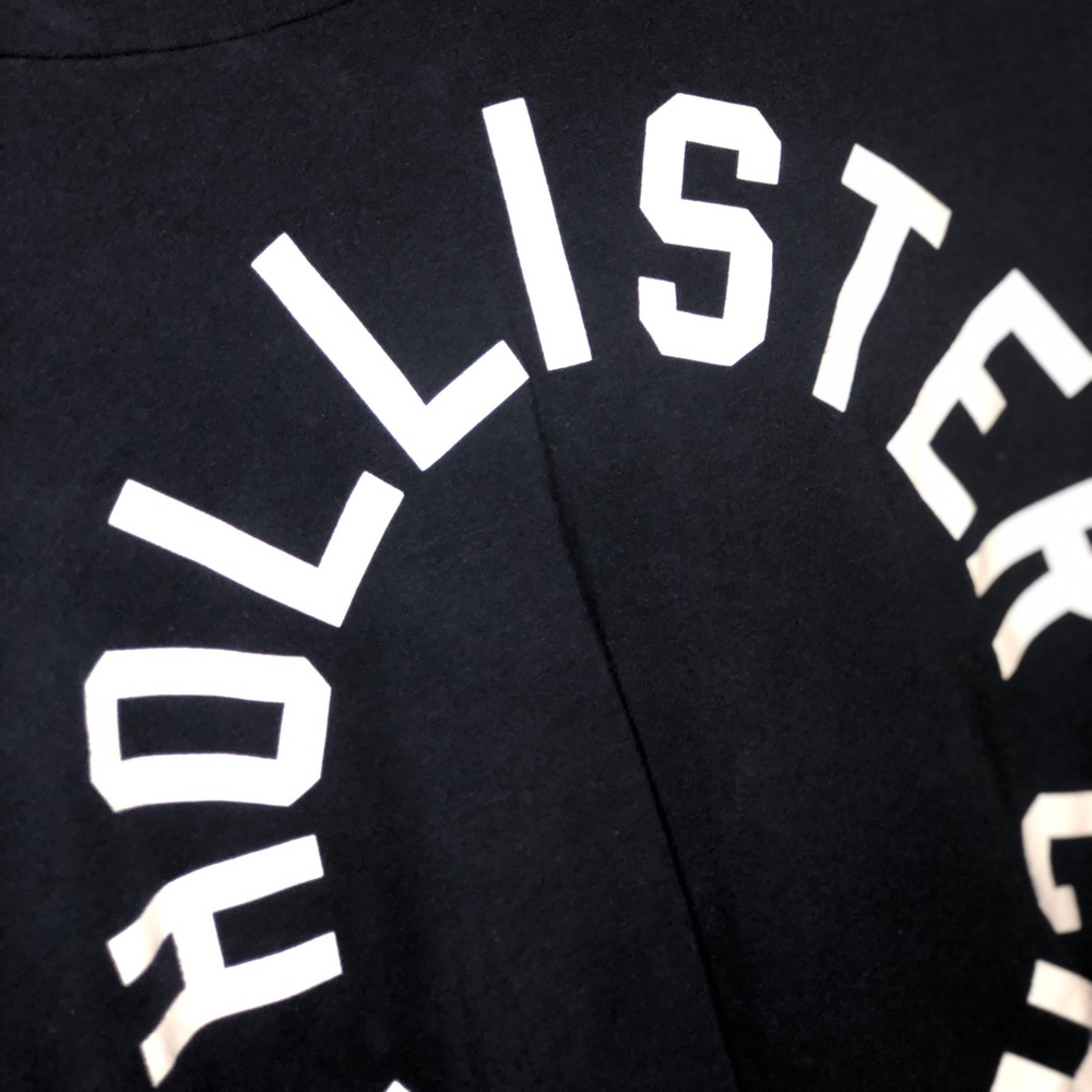 Hollister crop top